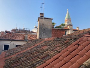 Über den Dächern von Venedig