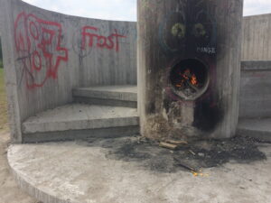 Oscar Tuazon, Burn the Formwork, Münster 2017